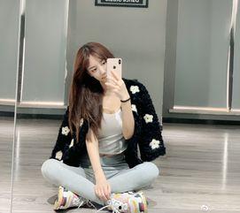 南波儿倒立视频,挑战极限,舞动青春风采